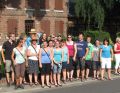 Erinnerungsbild mit den Oberstdorfer-Teilnehmern (und ein paar mehr) vor dem Geburtshaus (Sailer)