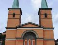 Hauptfassade von St. Laurentius.
