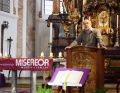 Prof. Lesch bei der Ansprache