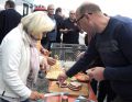 Auch der Bus Schrobenhausen/Nördlingen legt eine Pause ein (Dörfler)