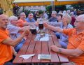 Ein gemütlicher Abend im Biergarten des Wuppertaler Brauhauses. (Bild: Lothar Dröse) 