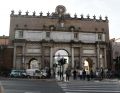 DO: Auf in die Stadt durch die Porta del Popolo (MD)