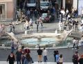 DO: Fontana della Barcaccia von Pietro Bernini auf dem Spanischen Platz (MD)